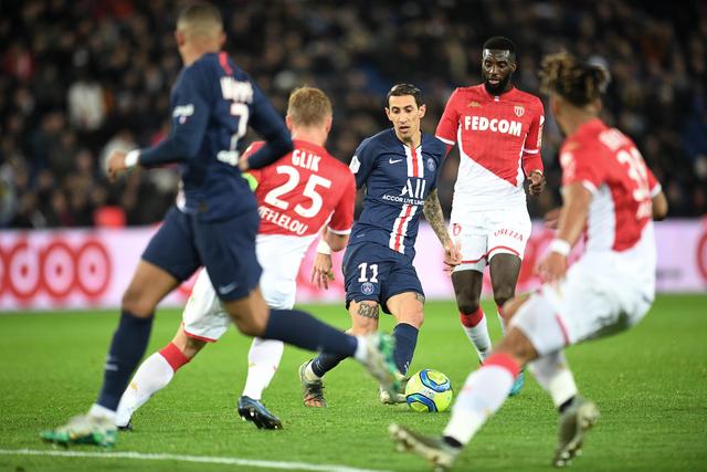 [德甲]莱尔森右路传中 吉滕斯头球破门