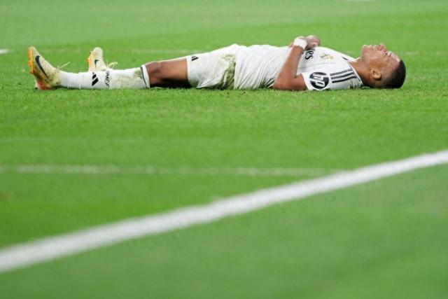 5-1、10-1！曼城蓝军残暴狂胜，塞梅尼奥及罗塞尼尔完美首秀达成