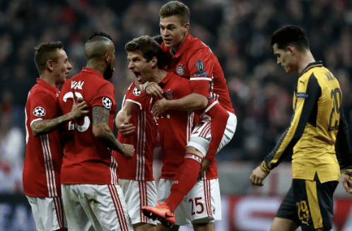 恺英网络亮相第二十届中国国际动漫节，4米巨型玩偶空降现场