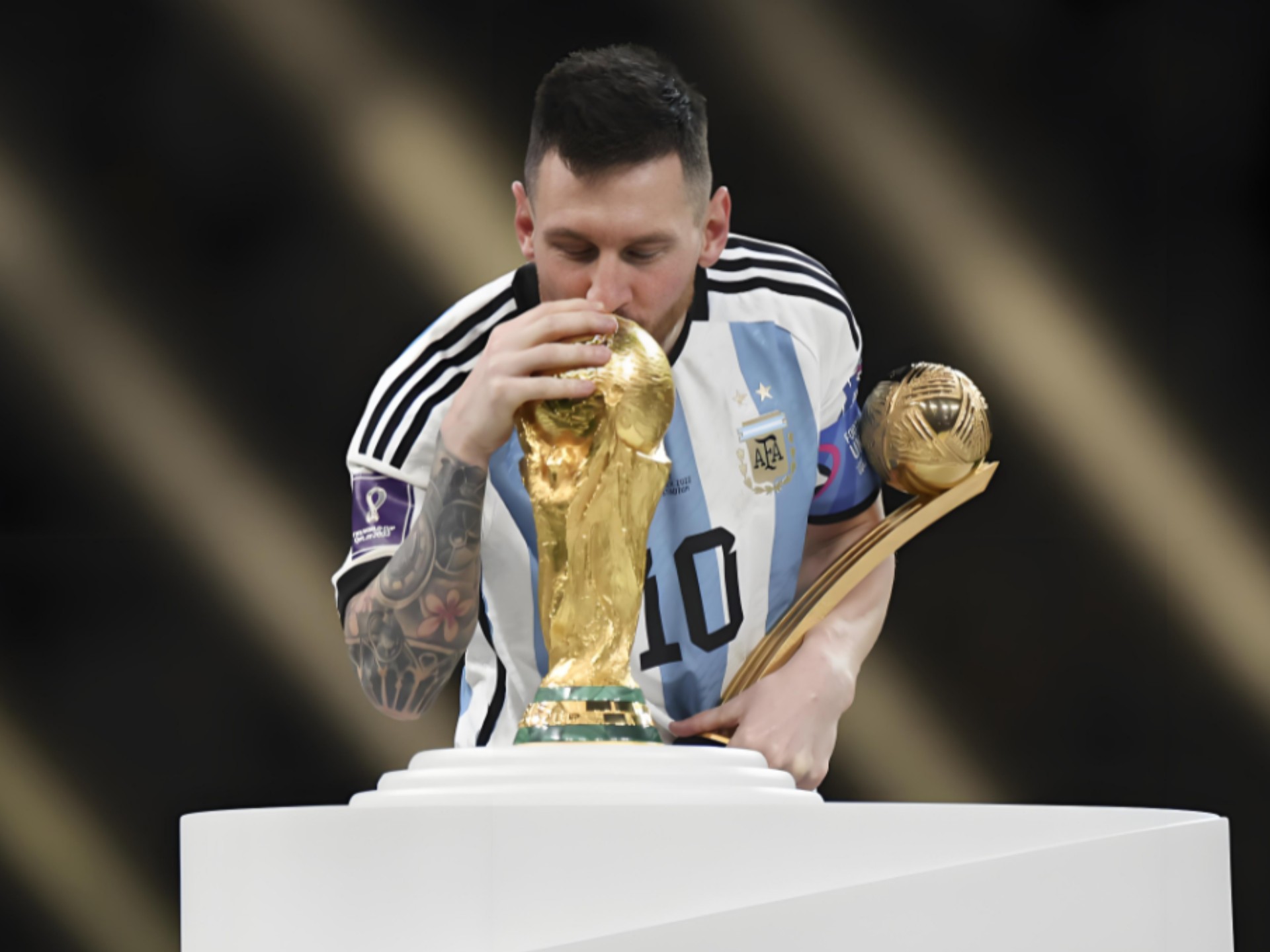 [德甲]“法鹰”客场战平“狼堡”