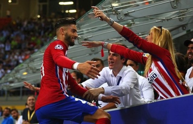 一群拧巴的波兰人，把玩家们“逼上梁山”