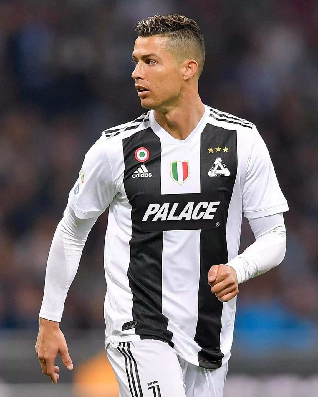 字母哥30+10空接准绝杀罗林斯29分 雄鹿逆转黄蜂