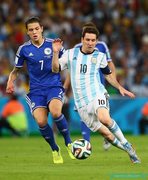 火箭主场力克公牛：杜兰特“死神”降临，终结三连败阴霾