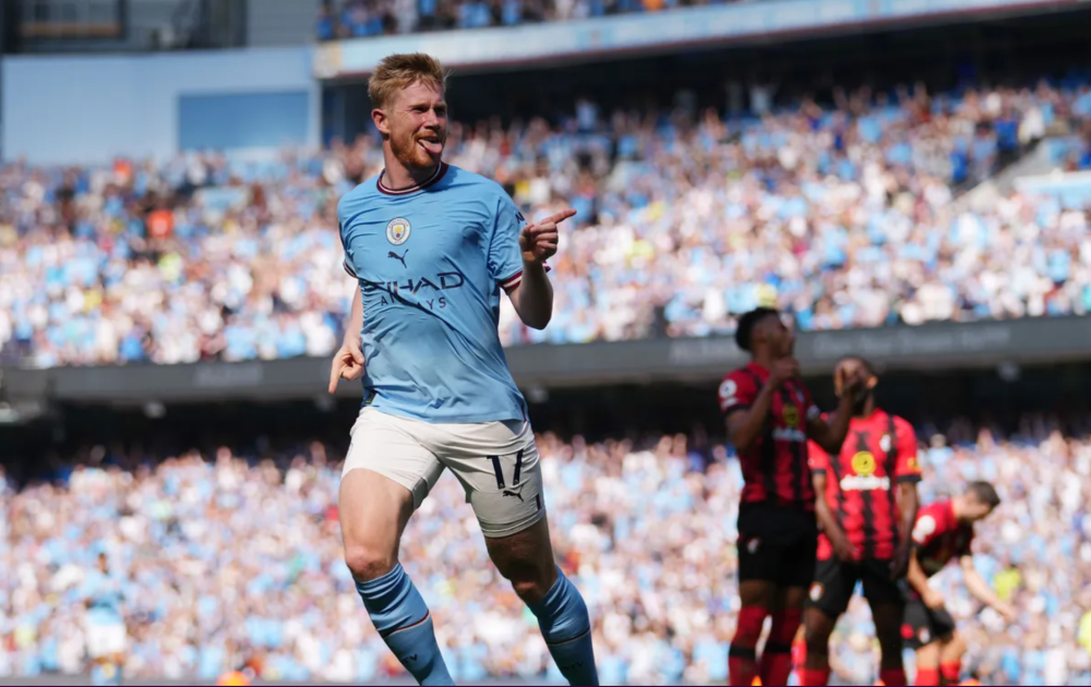 那不勒斯连扳两城2-2维罗纳，麦克托米奈、迪洛伦佐破门