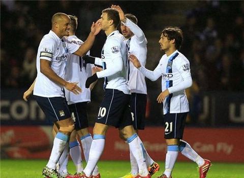 开拓者1分险胜火箭！杨瀚森出场近17分钟拿下3分3篮板2助攻5犯规